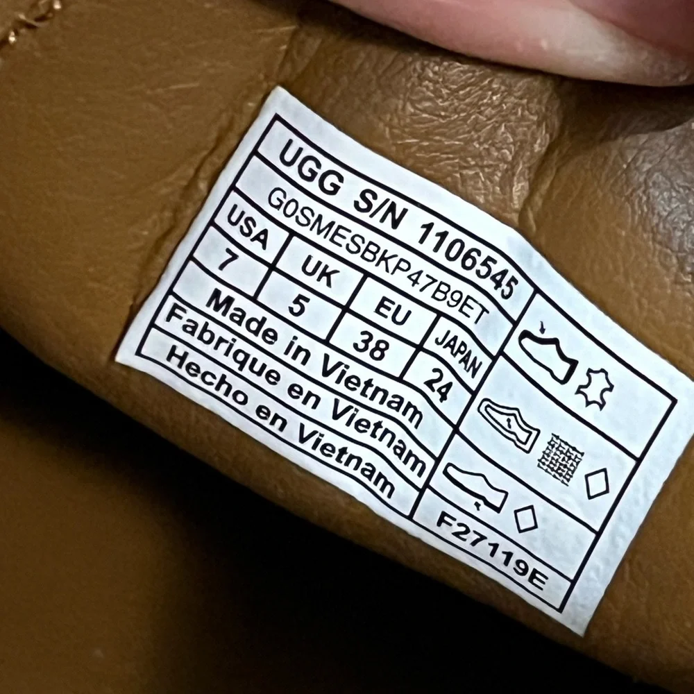 UGG Slip on Caramel size 7 - Picture 9 of 9